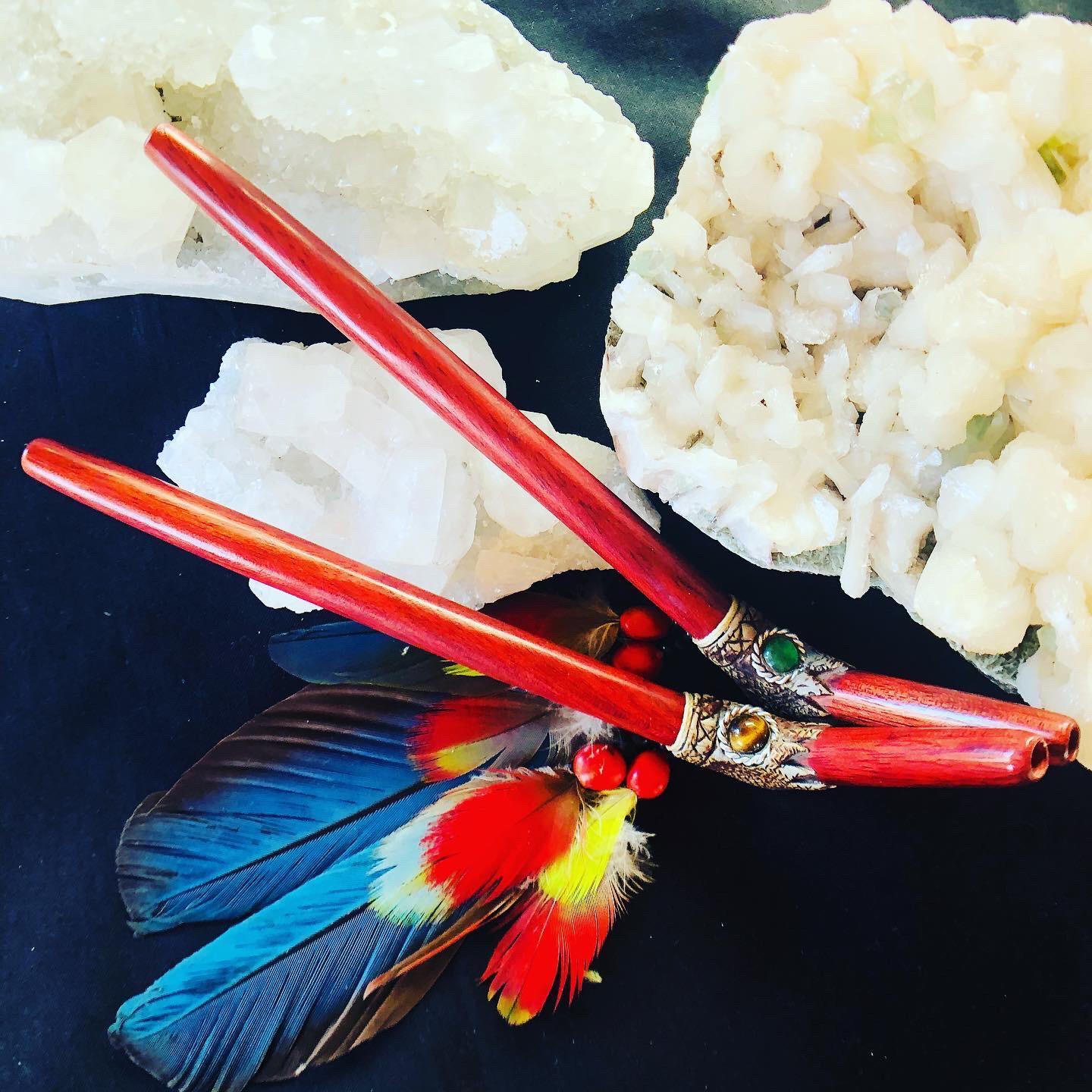 Palo Sangre Tepi with Feathers